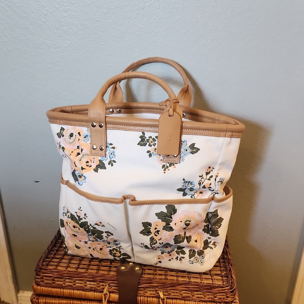 Levenger Women Floral Canvas Tote With Wristlet NWOT - Picture 3 of 13